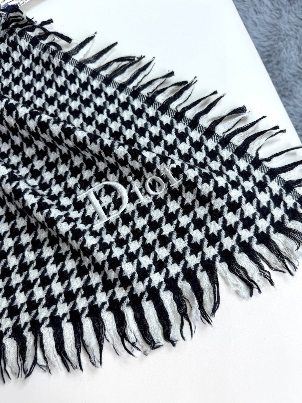 DIOR 26S SCARF 180CM IN CASHMERE 137995