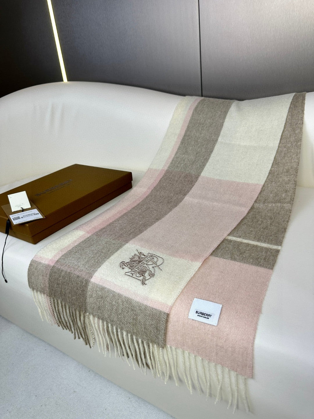 BURBERRY 26S SCARF 180CM IN CASHMERE 278706