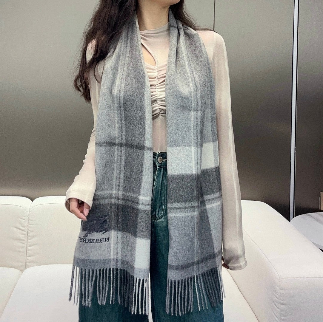 BURBERRY 26S SCARF 180CM IN CASHMERE 176163