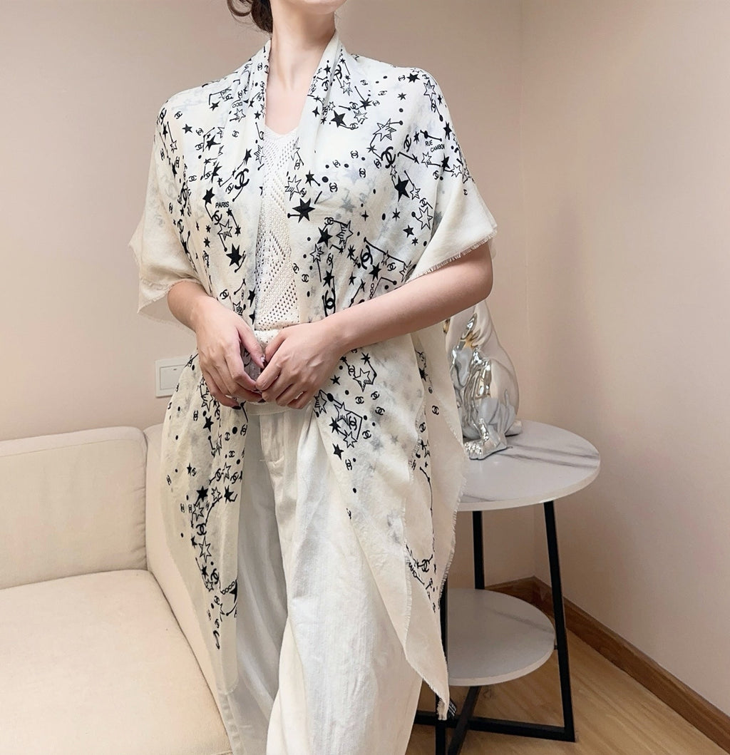 CHANEL 26S SCARF 140 IN SILK 309773