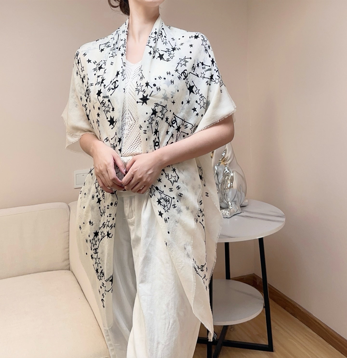 CHANEL 26S SCARF 140 IN SILK 309773