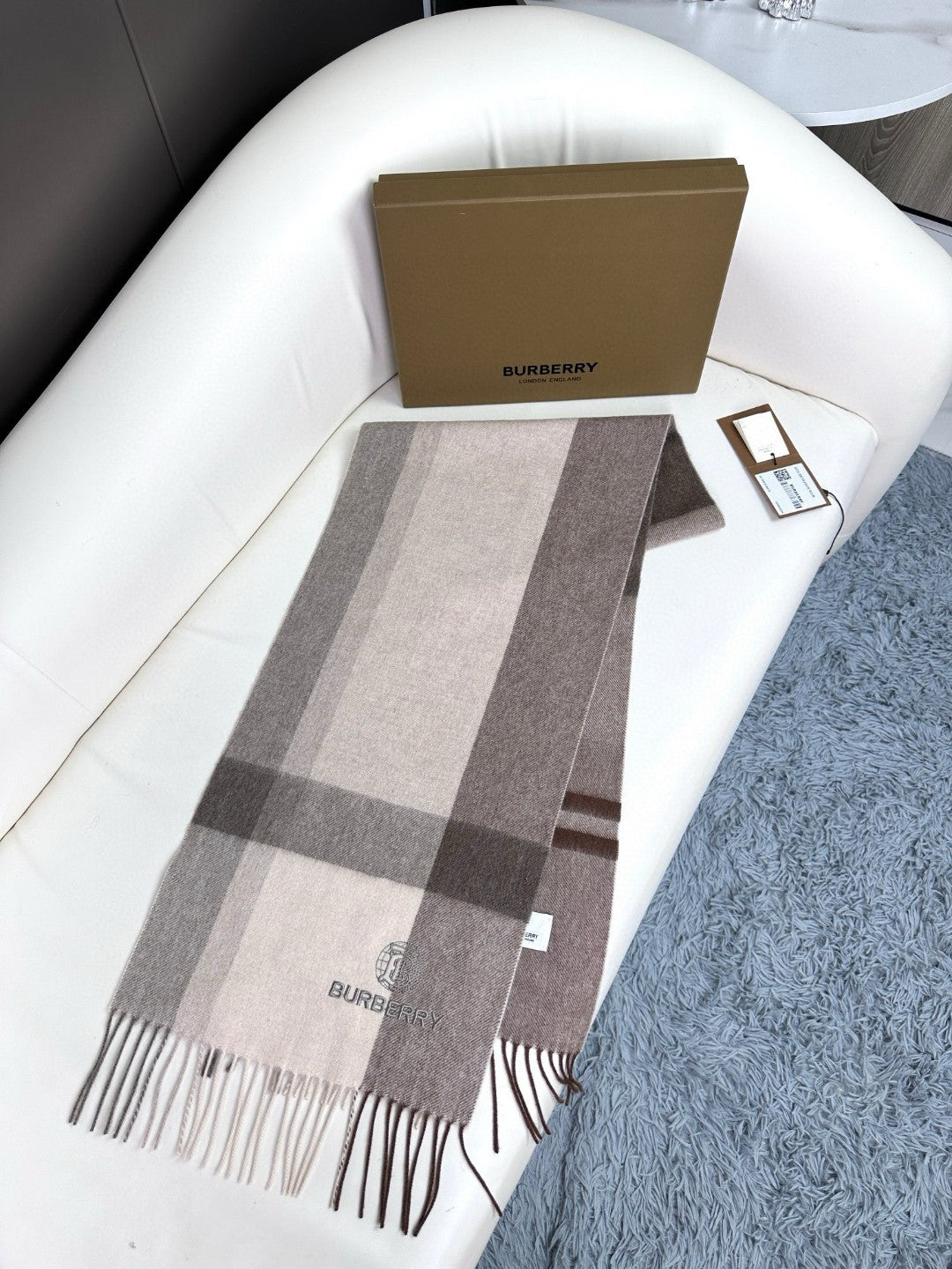 BURBERRY 26S SCARF 180CM IN CASHMERE 176176