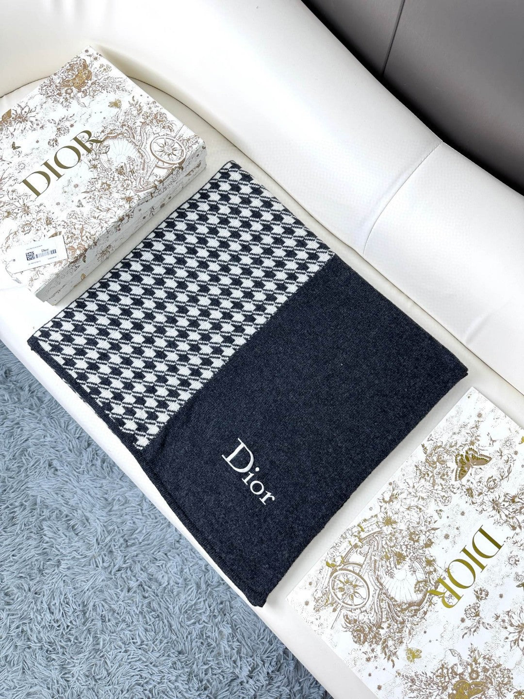 DIOR 26S SCARF 190CM IN CASHMERE 128106