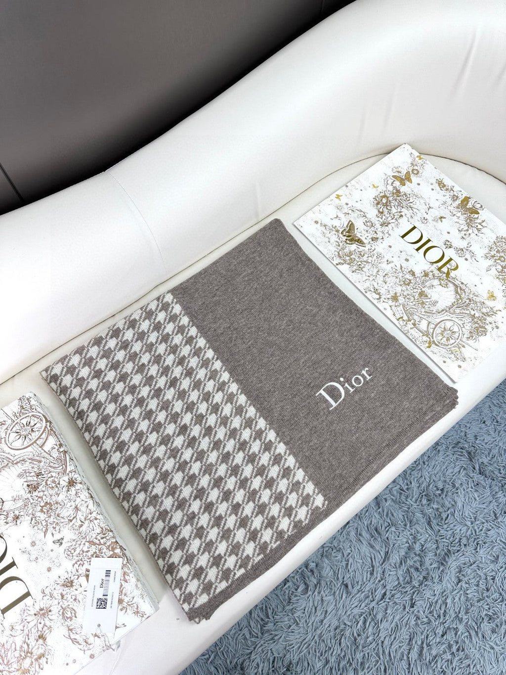 DIOR 26S SCARF 190CM IN CASHMERE 130109