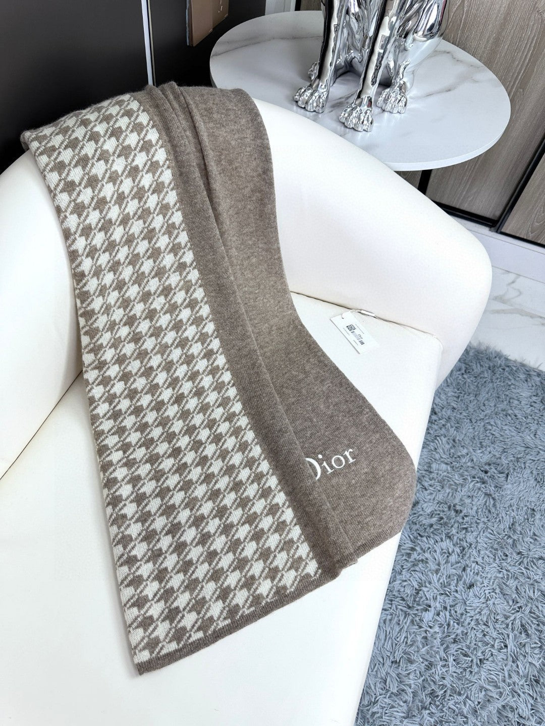 DIOR 26S SCARF 190CM IN CASHMERE 130109