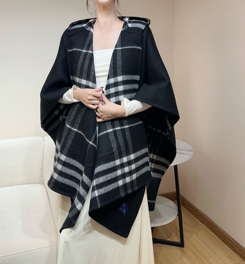 BURBERRY 26S HOODED CAPE 176 IN CASHMERE 304564
