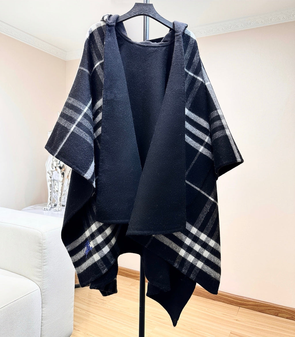 BURBERRY 26S HOODED CAPE 176 IN CASHMERE 304564