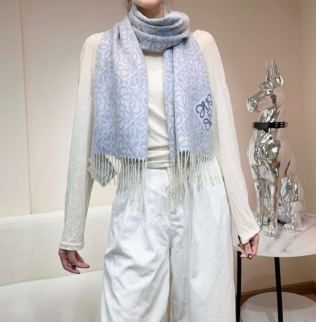 LOEWE 26S SCARF 180 IN CASHMERE WOOL 266430
