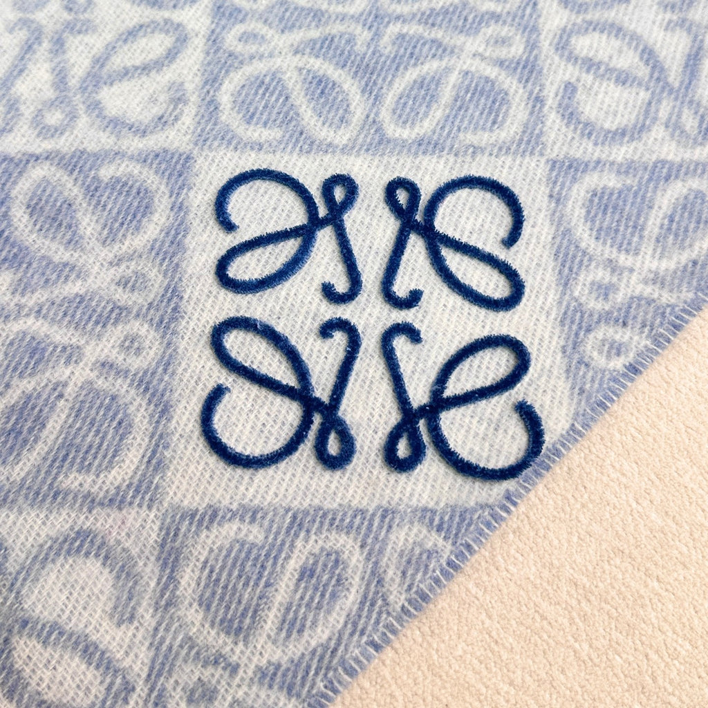 LOEWE 26S SCARF 180 IN CASHMERE WOOL 266430