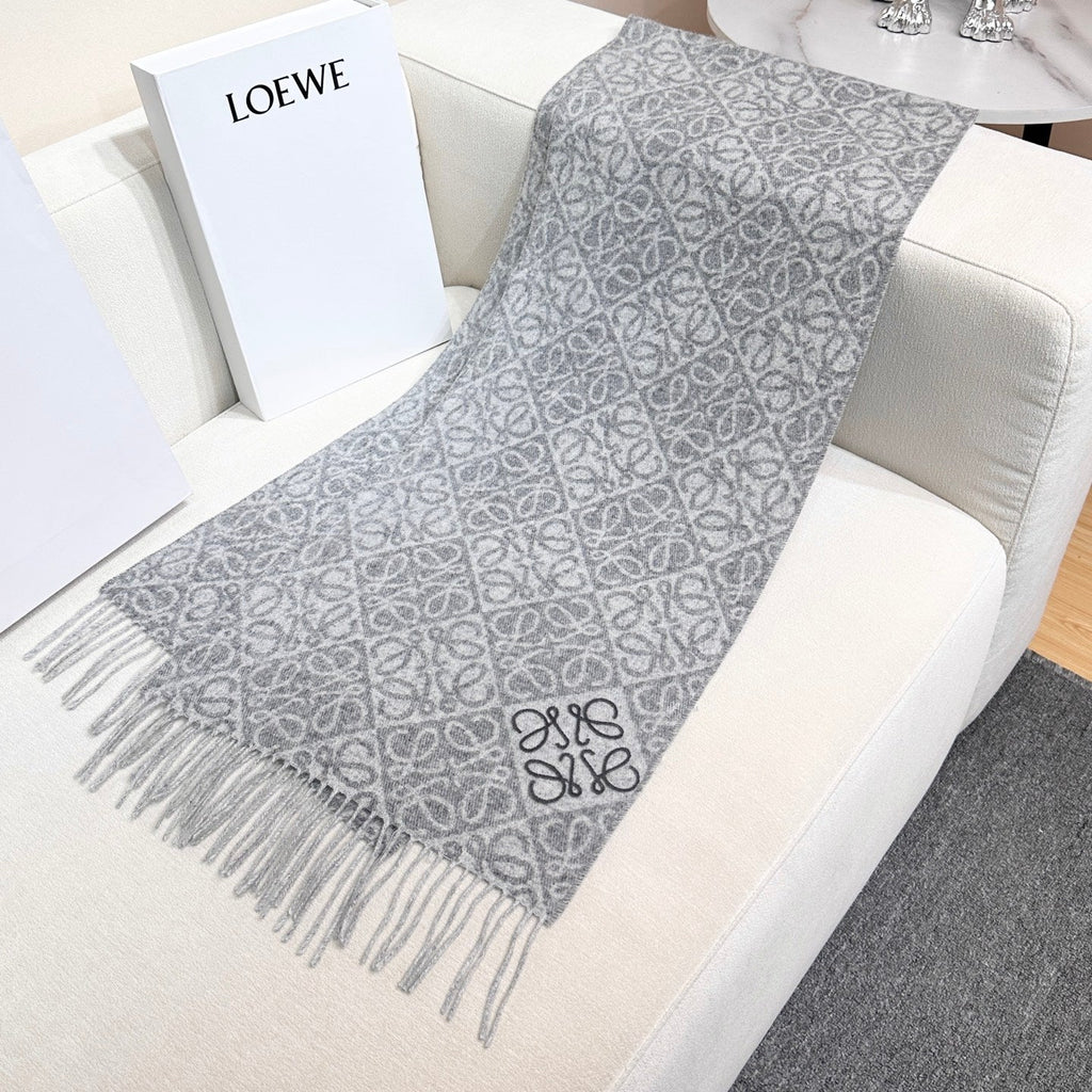 LOEWE 26S SCARF 180 IN CASHMERE WOOL 266431
