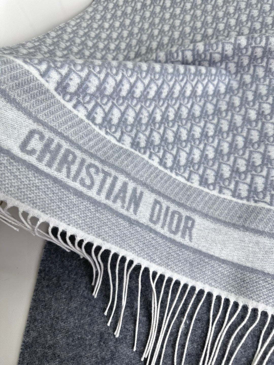 DIOR 26S SCARF 180CM IN CASHMERE 257325