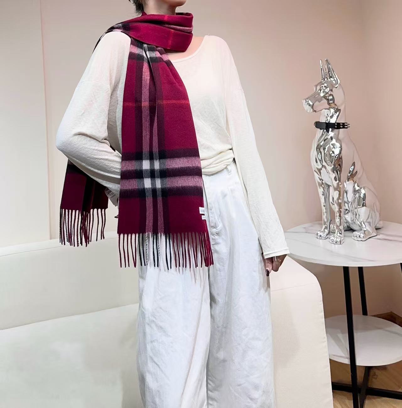 BURBERRY 26S SCARF 168CM IN CASHMERE 184979