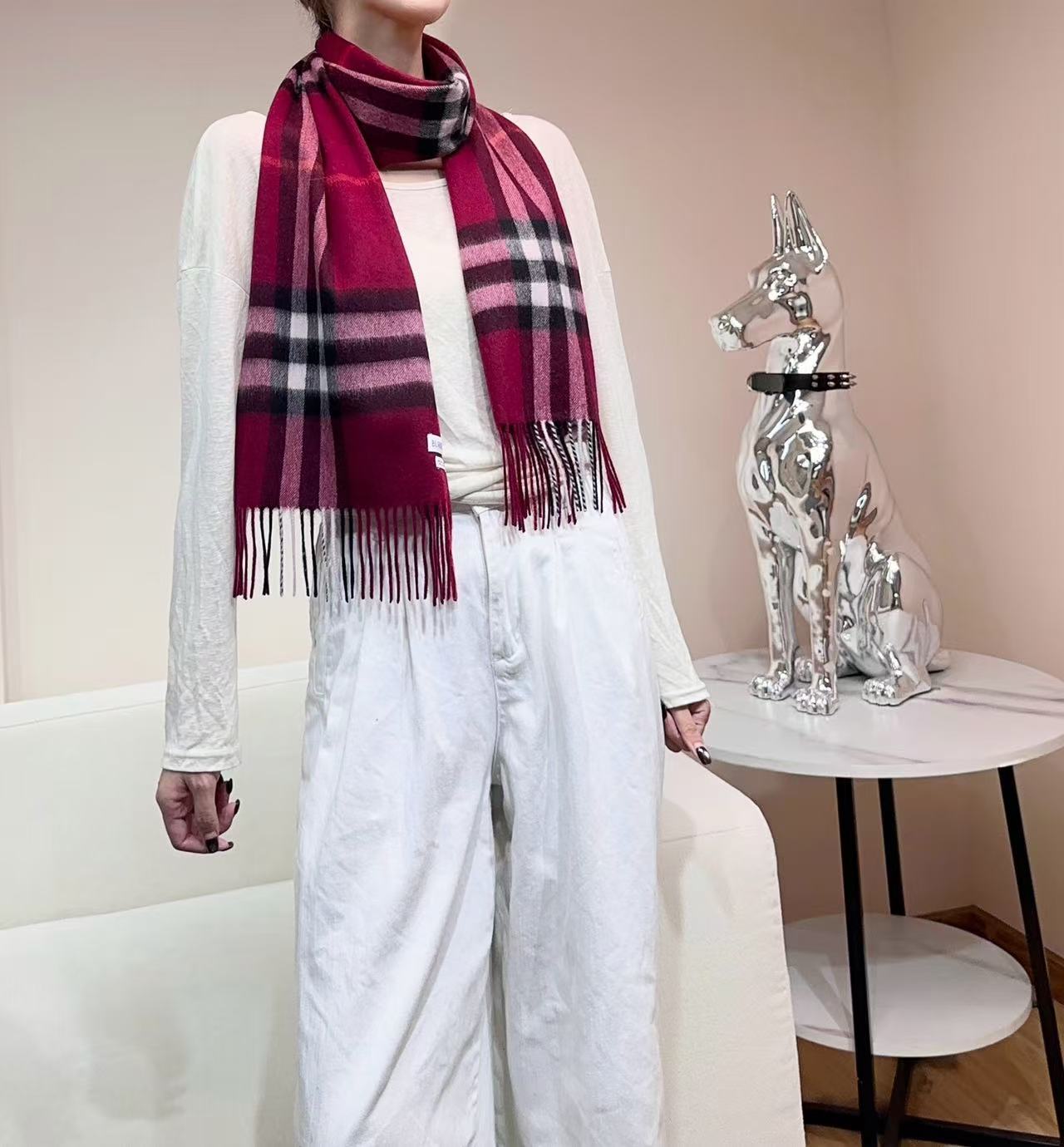 BURBERRY 26S SCARF 168CM IN CASHMERE 184979