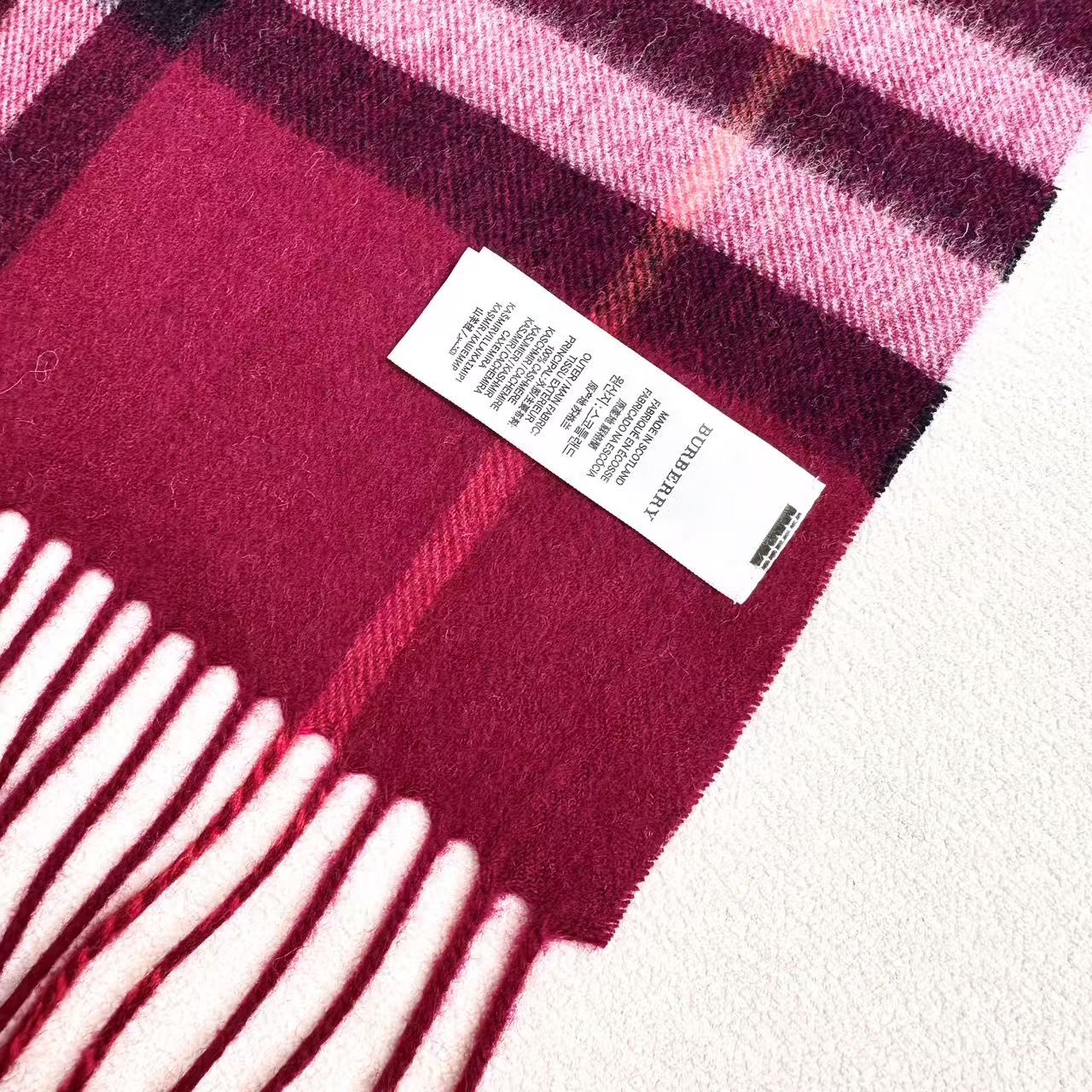 BURBERRY 26S SCARF 168CM IN CASHMERE 184979
