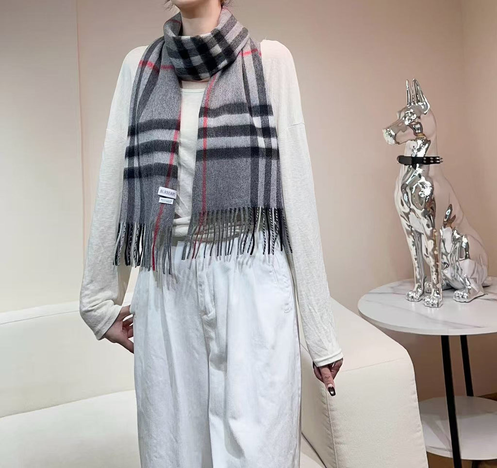 BURBERRY 26S SCARF 168CM IN CASHMERE 184980