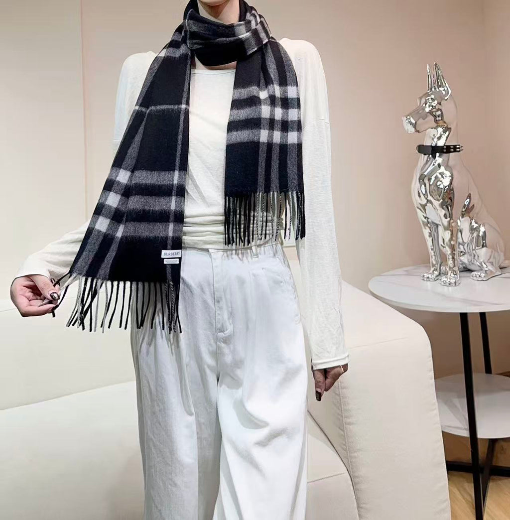 BURBERRY 26S SCARF 168CM IN CASHMERE 184983