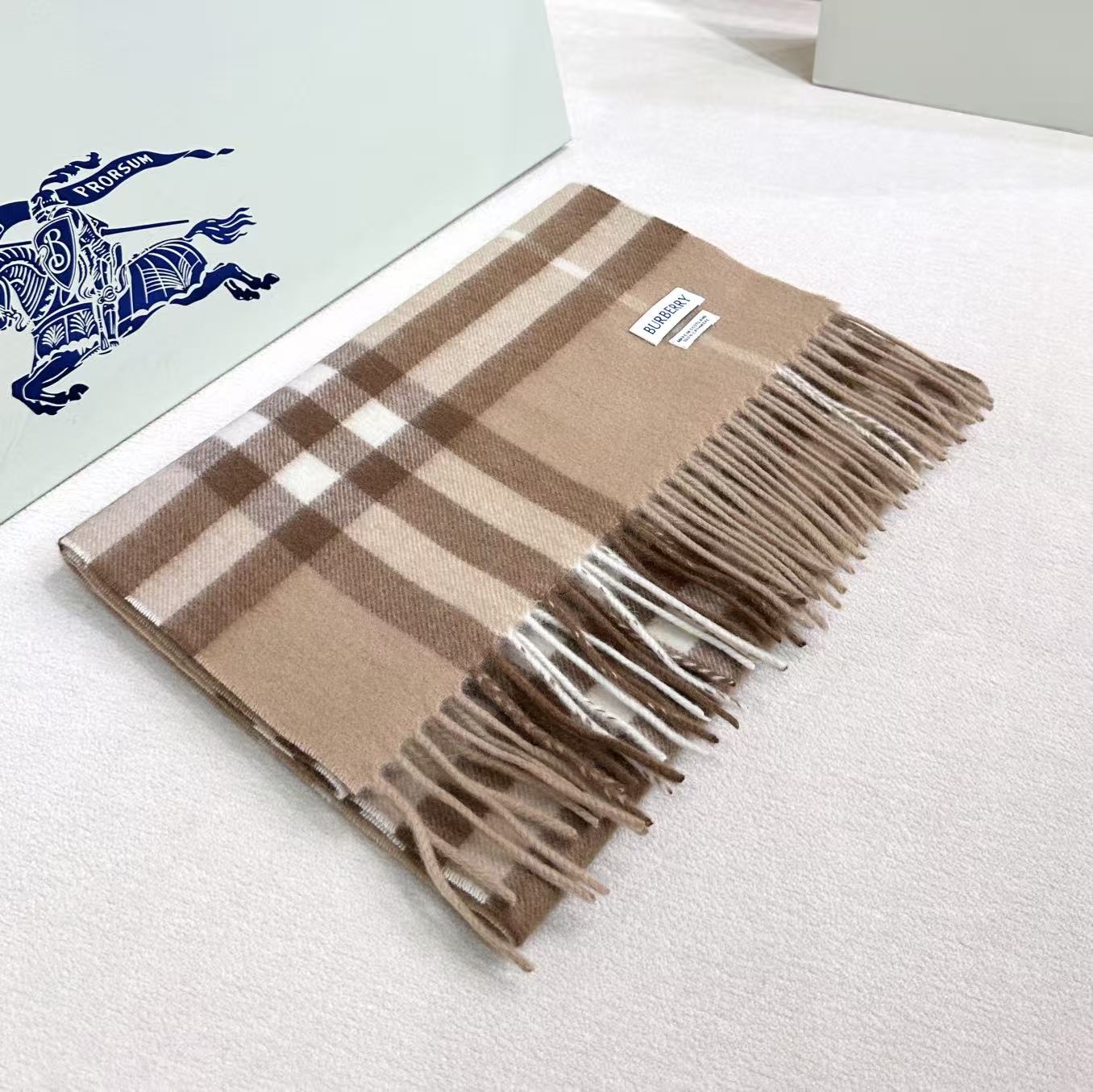 BURBERRY 26S SCARF 168CM IN CASHMERE 184984