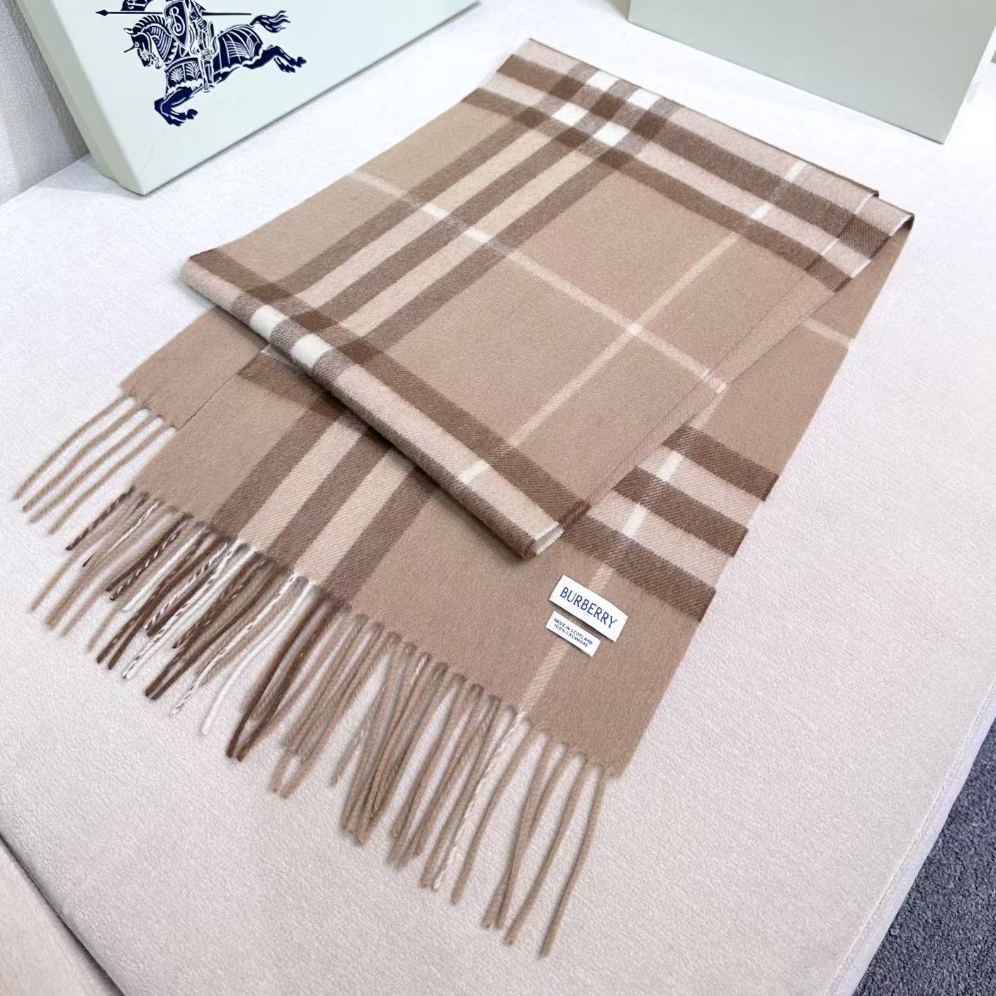 BURBERRY 26S SCARF 168CM IN CASHMERE 184984