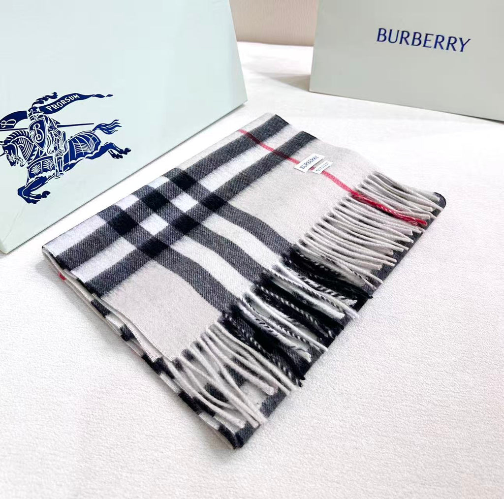 BURBERRY 26S SCARF 168CM IN CASHMERE 184985