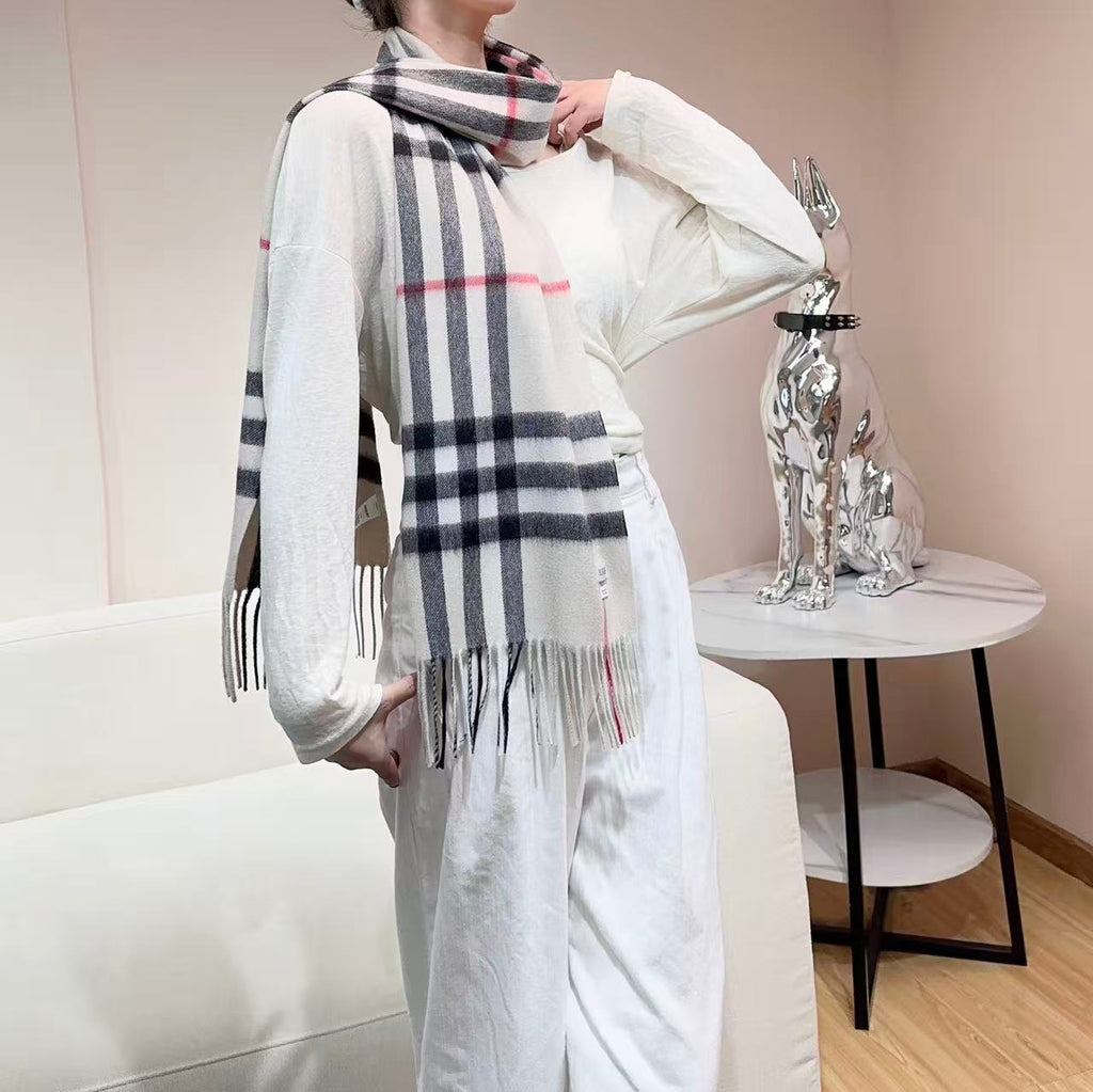 BURBERRY 26S SCARF 168CM IN CASHMERE 184985