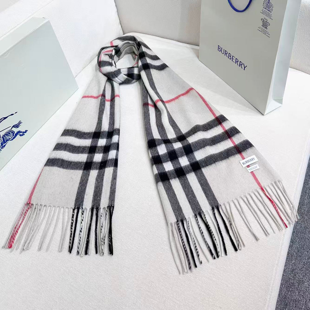 BURBERRY 26S SCARF 168CM IN CASHMERE 184985