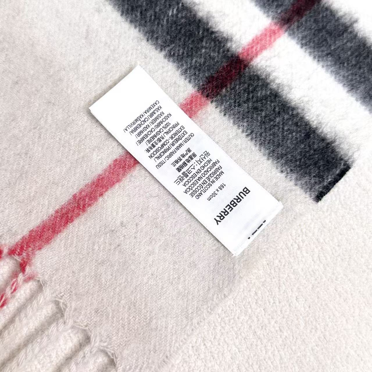 BURBERRY 26S SCARF 168CM IN CASHMERE 184985