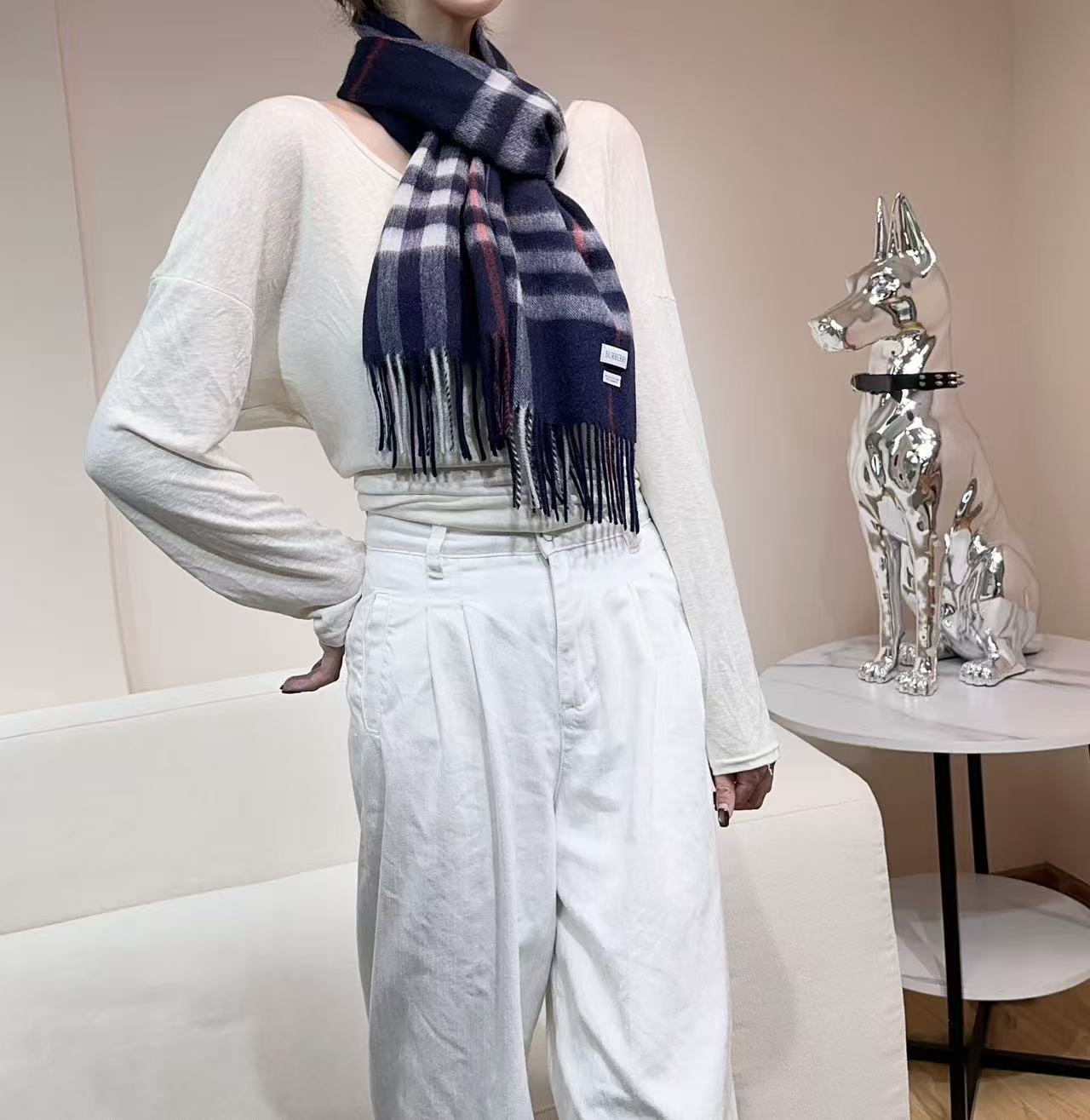 BURBERRY 26S SCARF 168CM IN CASHMERE 184987