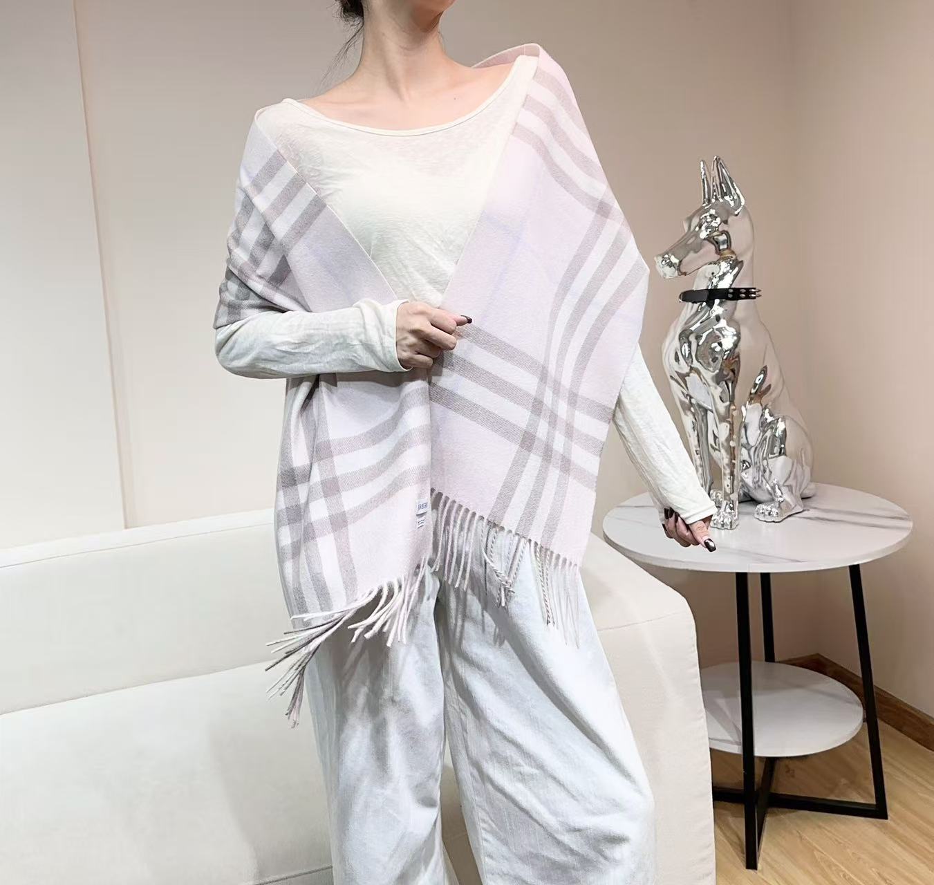 BURBERRY 26S SCARF 168CM IN CASHMERE 184988