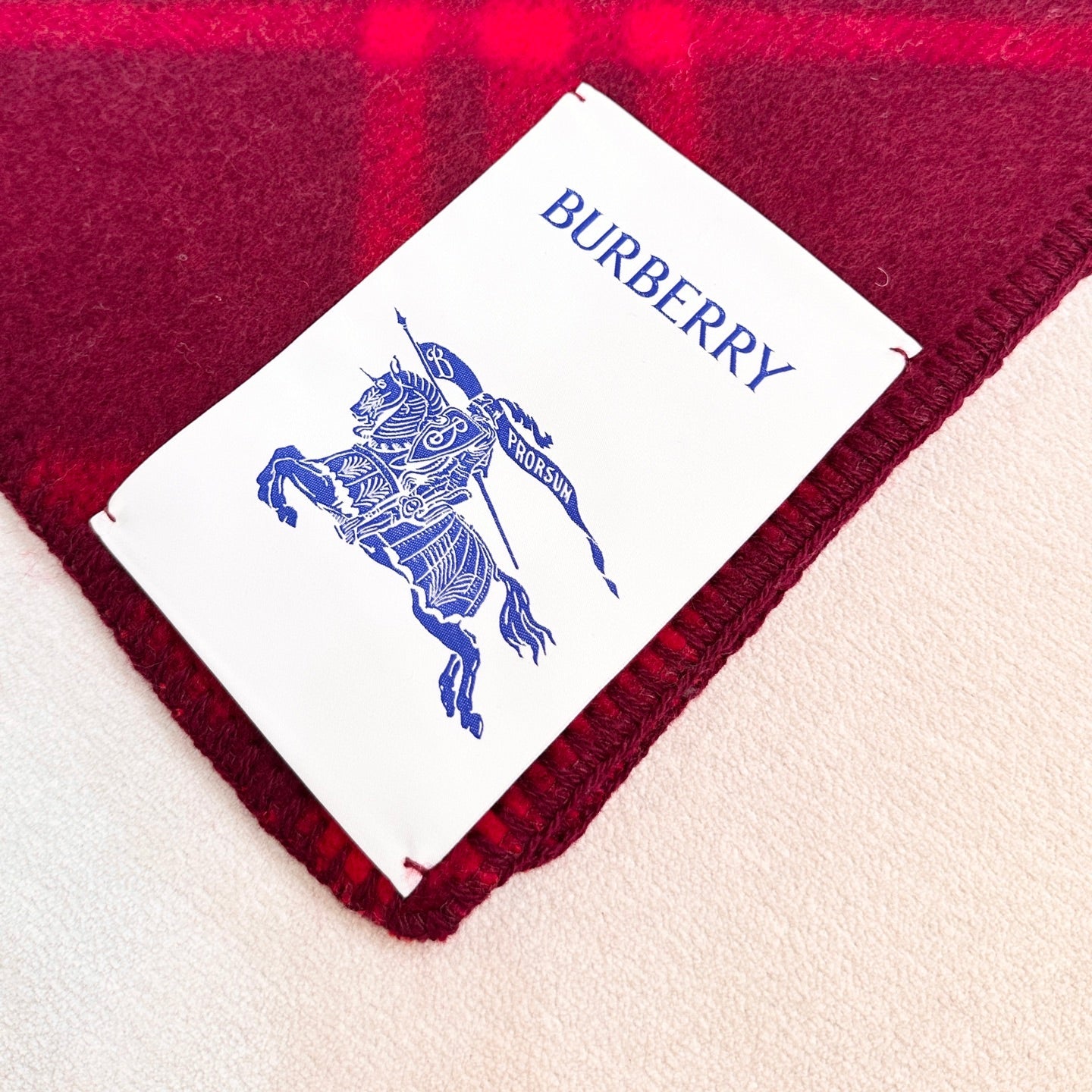 BURBERRY 25S SCARF 195 CM IN CASHMERE 938000