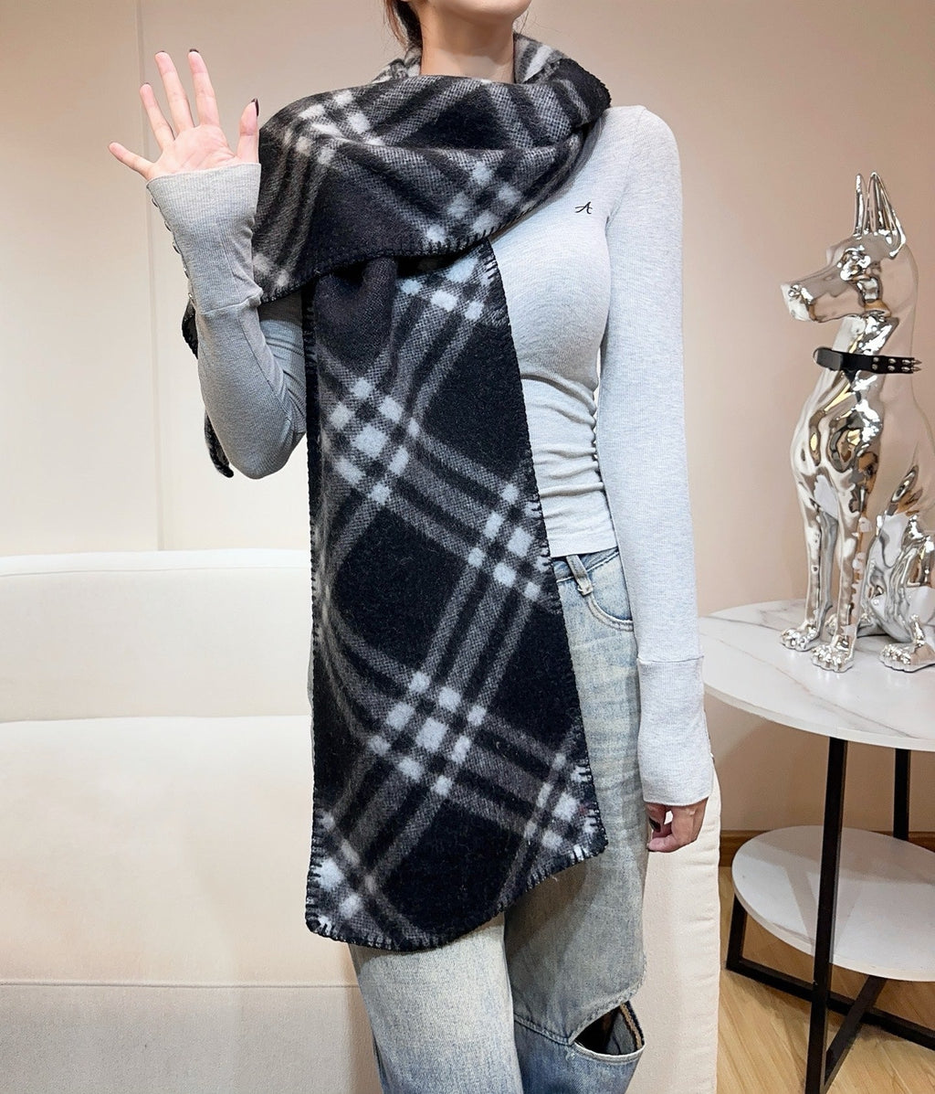 BURBERRY 25S SCARF 195 CM IN CASHMERE 938002