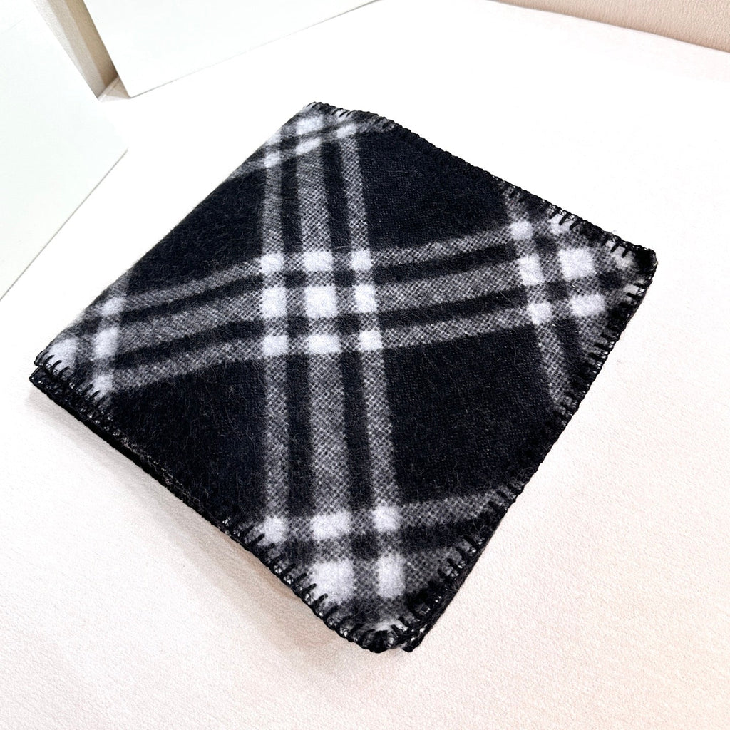 BURBERRY 25S SCARF 195 CM IN CASHMERE 938002