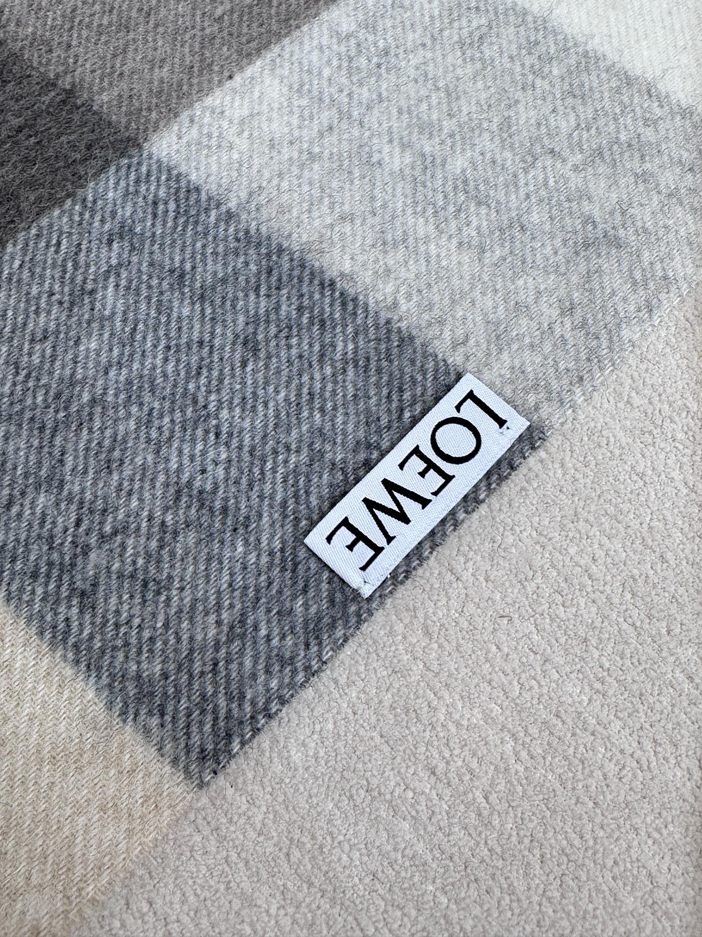 LOEWE 26S SCARF 180 IN CASHMERE 320592