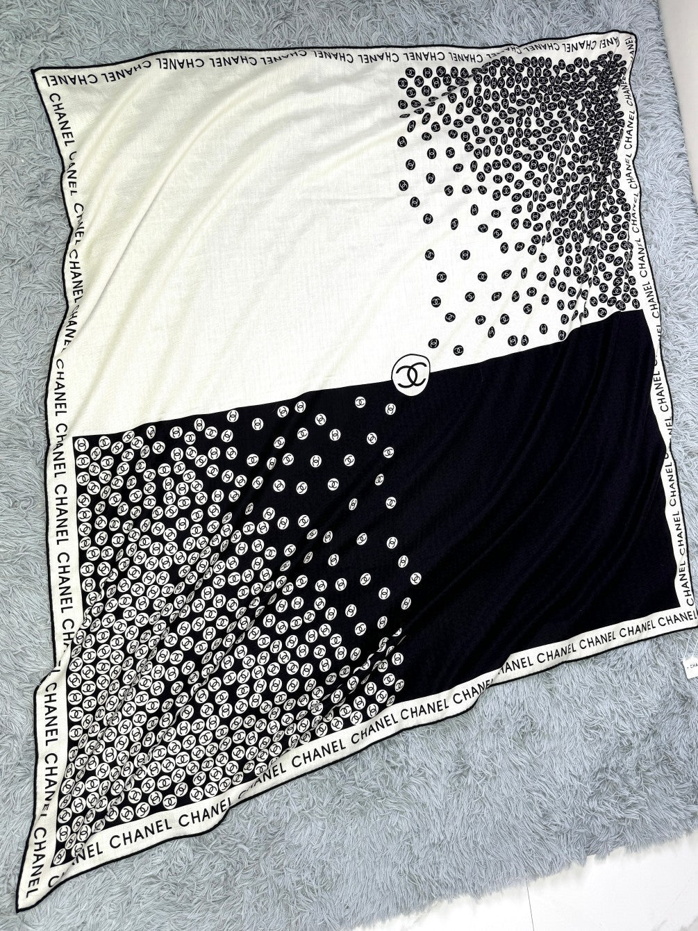 CHANEL 26S SCARF 140 IN SILK AND CASHMERE 313241