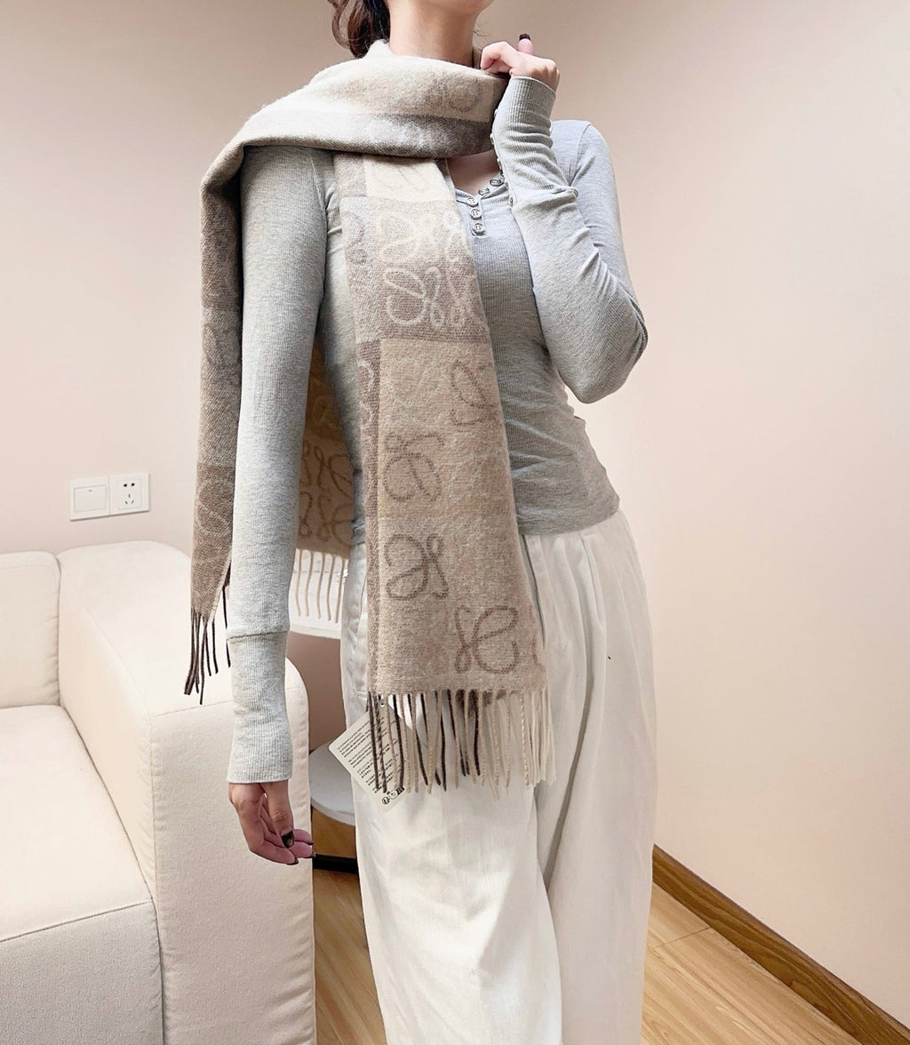 LOEWE 26S SCARF 180 IN CASHMERE WOOL 303185