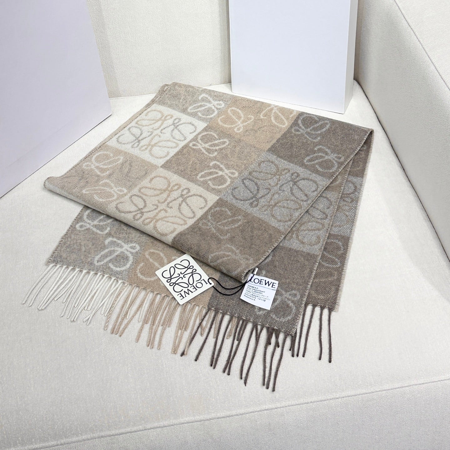 LOEWE 26S SCARF 180 IN CASHMERE WOOL 303185