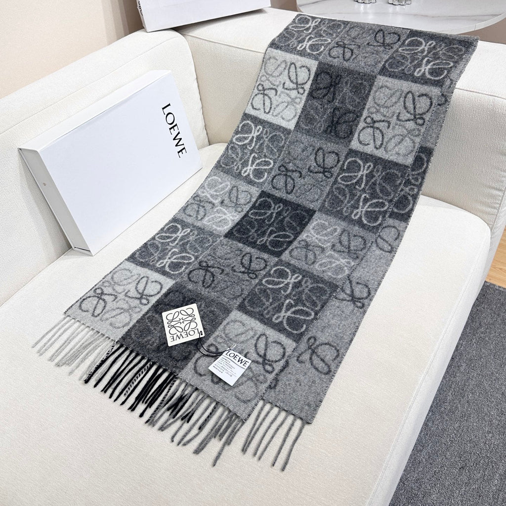 LOEWE 26S SCARF 180 IN CASHMERE WOOL 303186