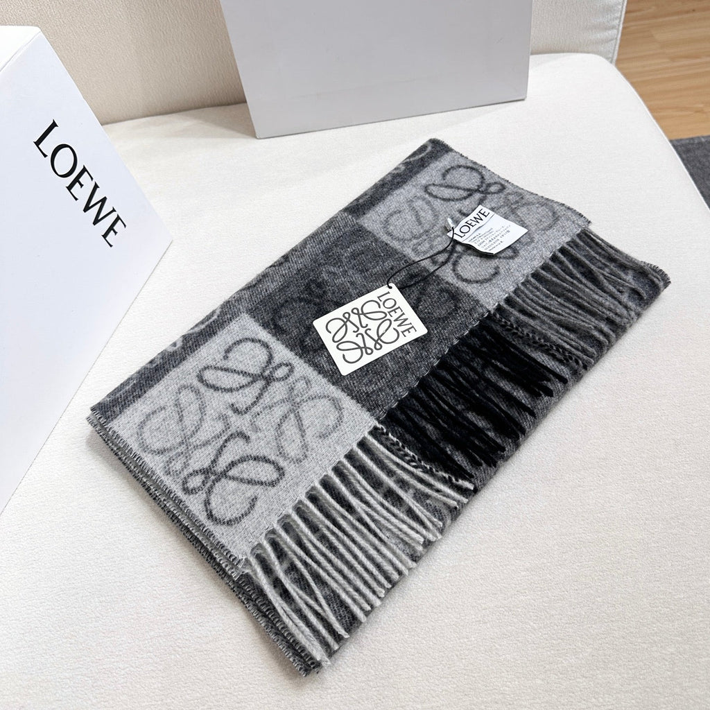 LOEWE 26S SCARF 180 IN CASHMERE WOOL 303186