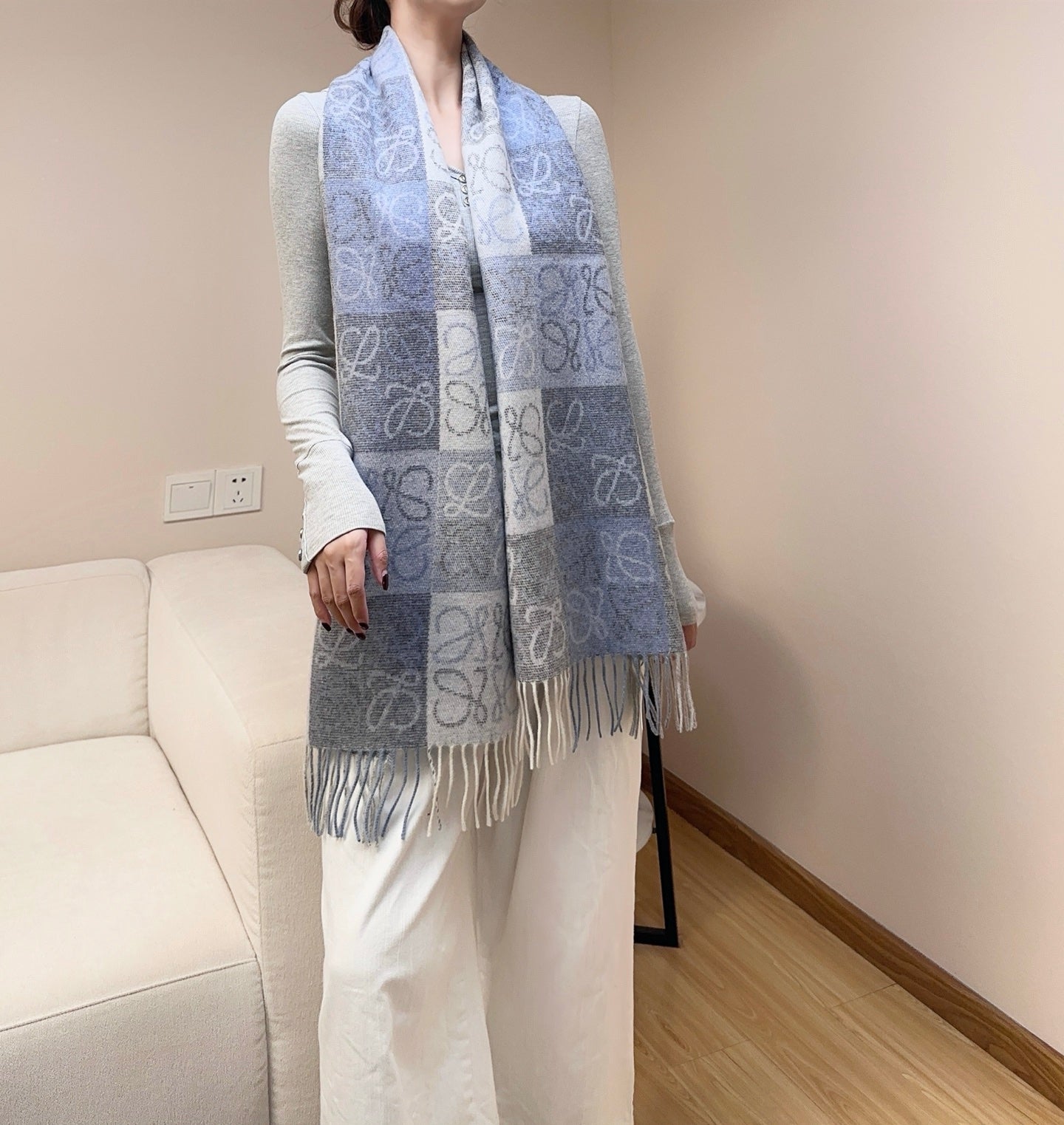 LOEWE 26S SCARF 180 IN CASHMERE WOOL 303187