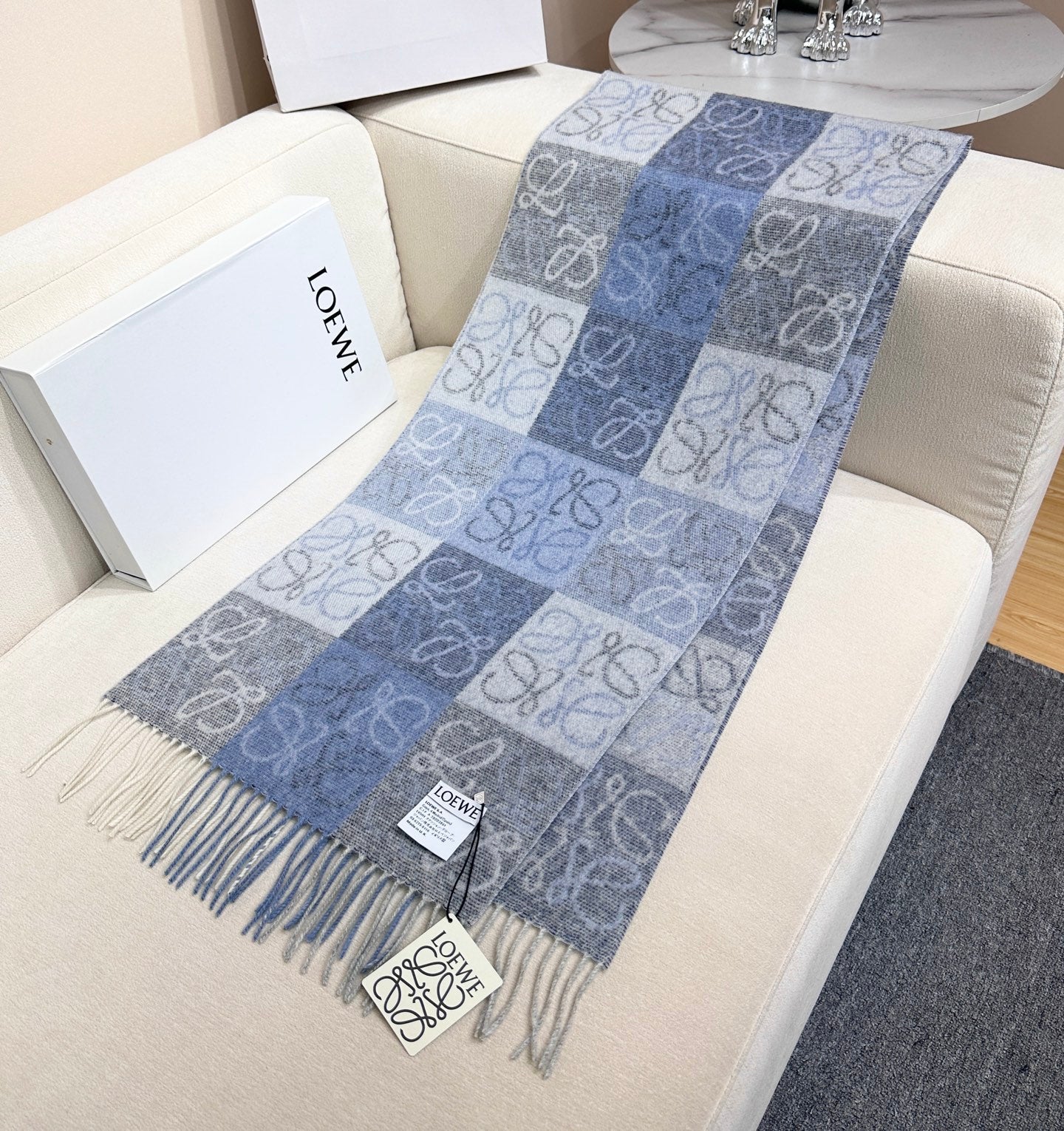 LOEWE 26S SCARF 180 IN CASHMERE WOOL 303187