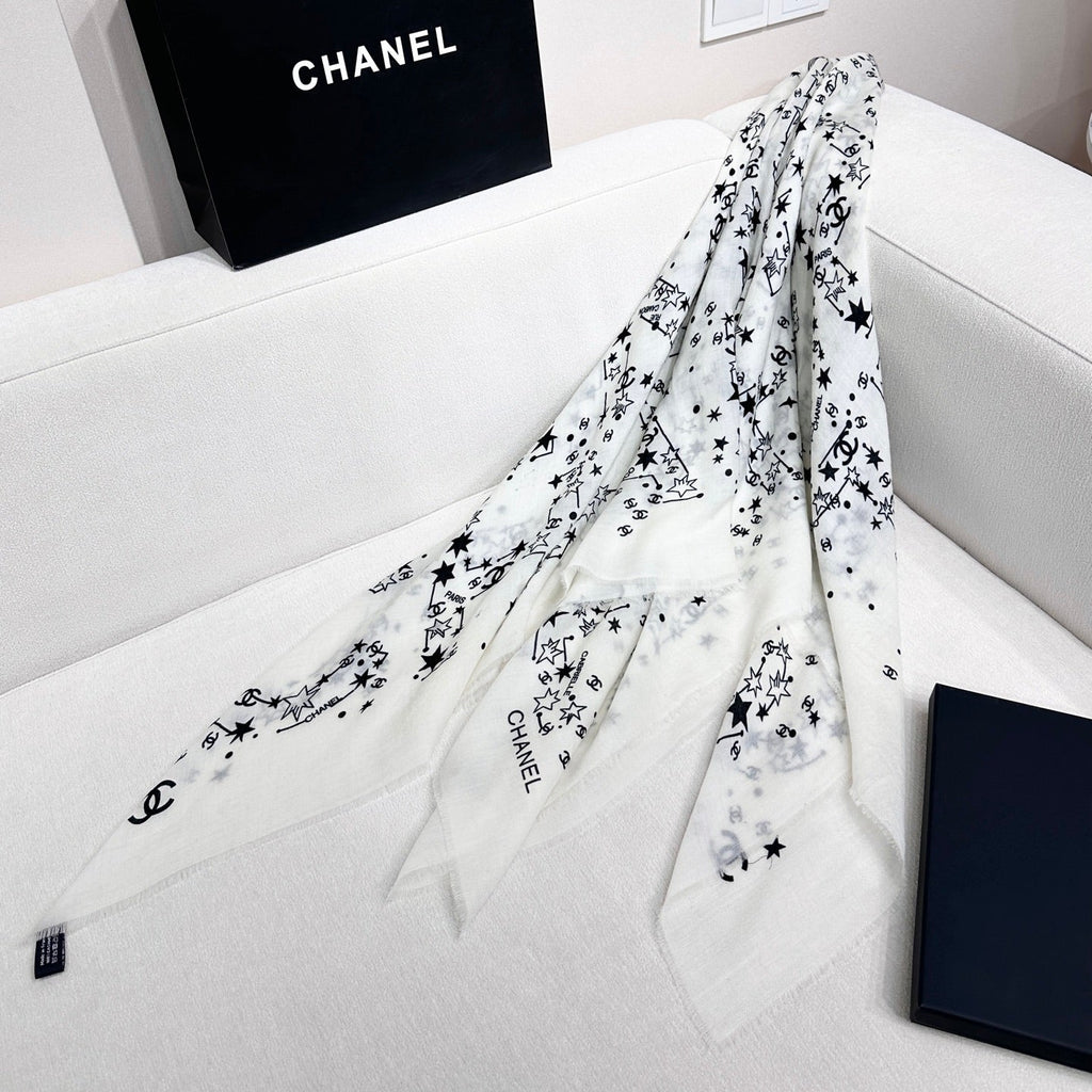 CHANEL 26S SCARF 140 IN SILK 309773