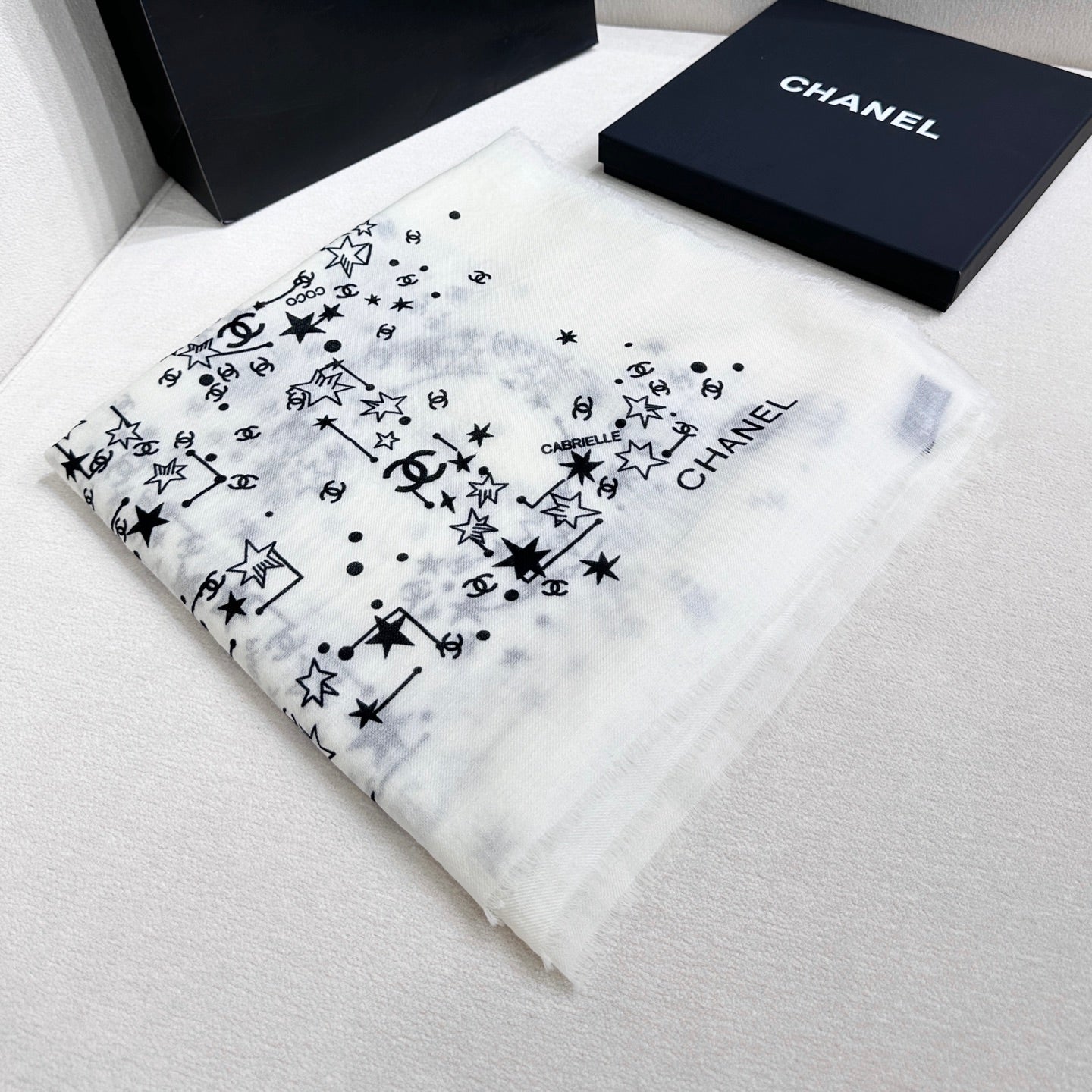 CHANEL 26S SCARF 140 IN SILK 309773