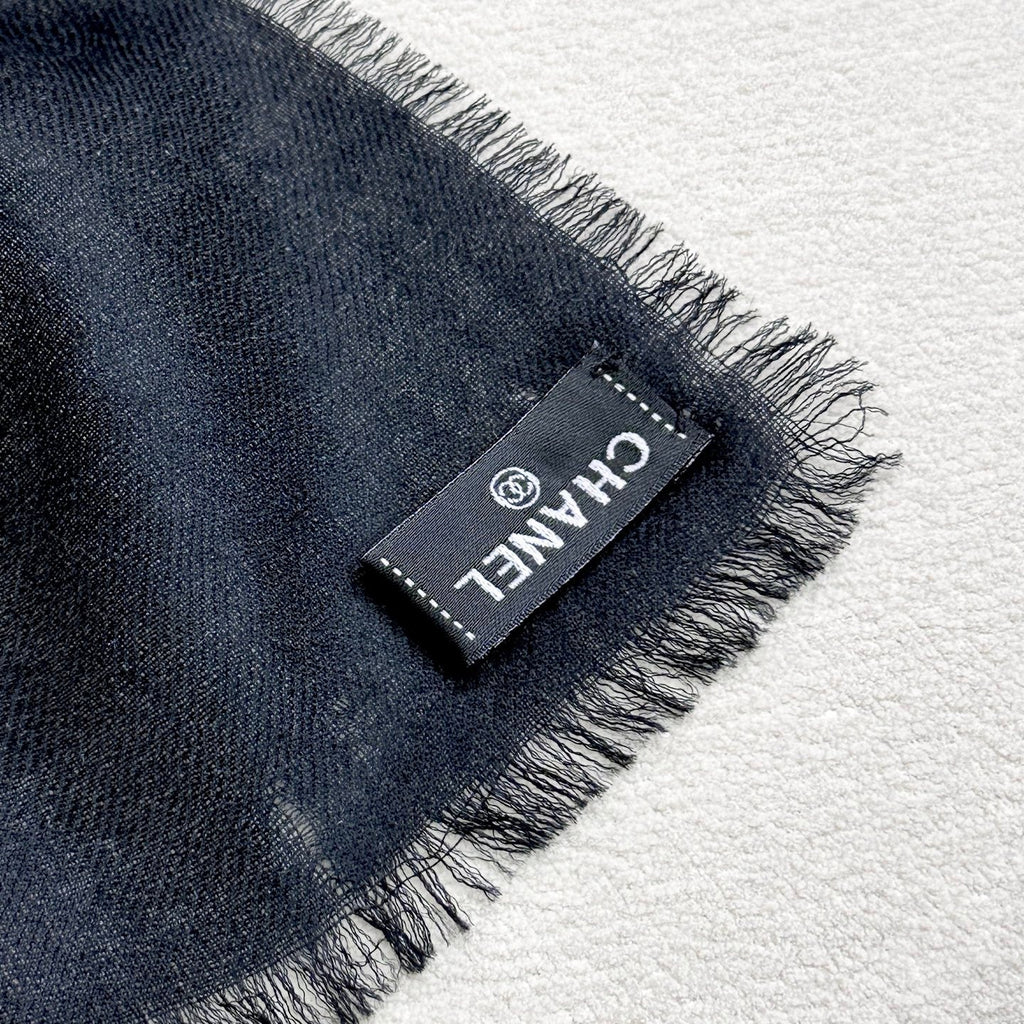CHANEL 26S SCARF 140 IN SILK 309768