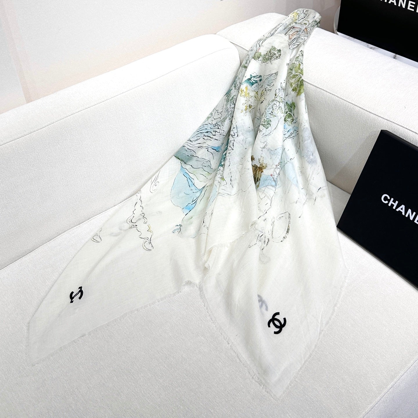 CHANEL 26S SCARF 140 IN SILK 309769