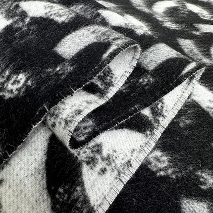 CHANEL 26S SCARF 200 IN CASHMERE 509186