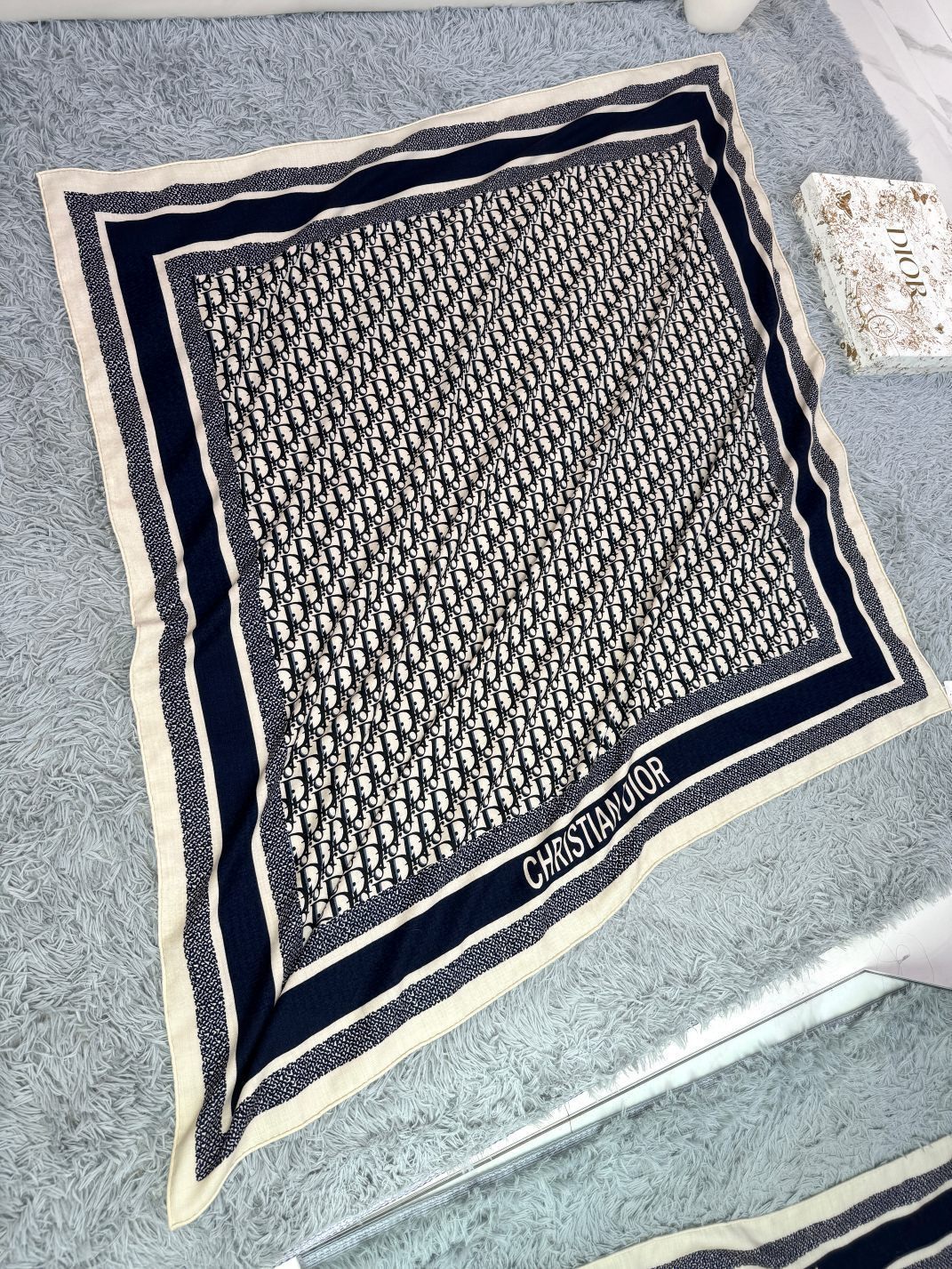 DIOR 26S SCARF 140CM IN CASHMERE SILK 304567