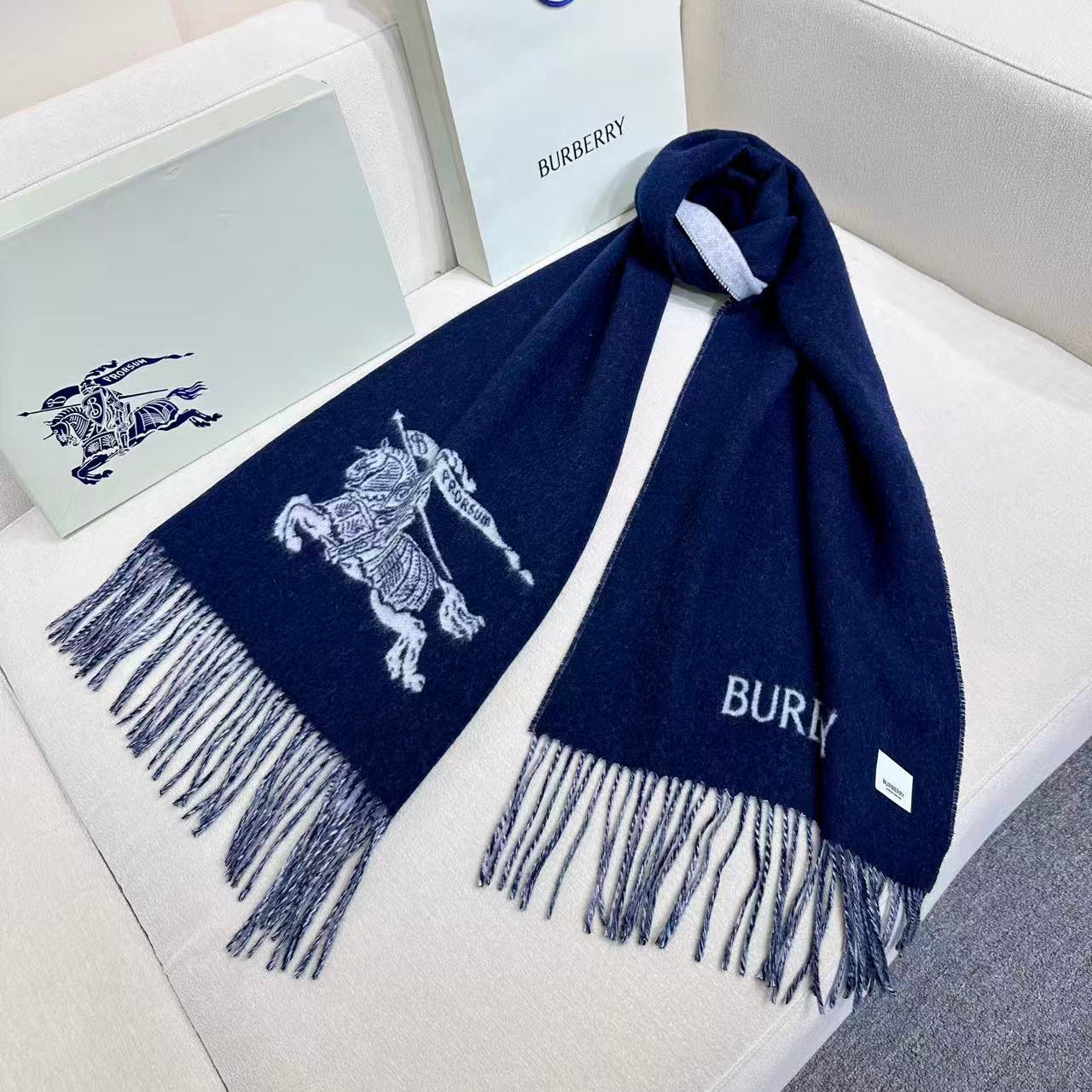 BURBERRY 26S SCARF 180CM IN CASHMERE 309770