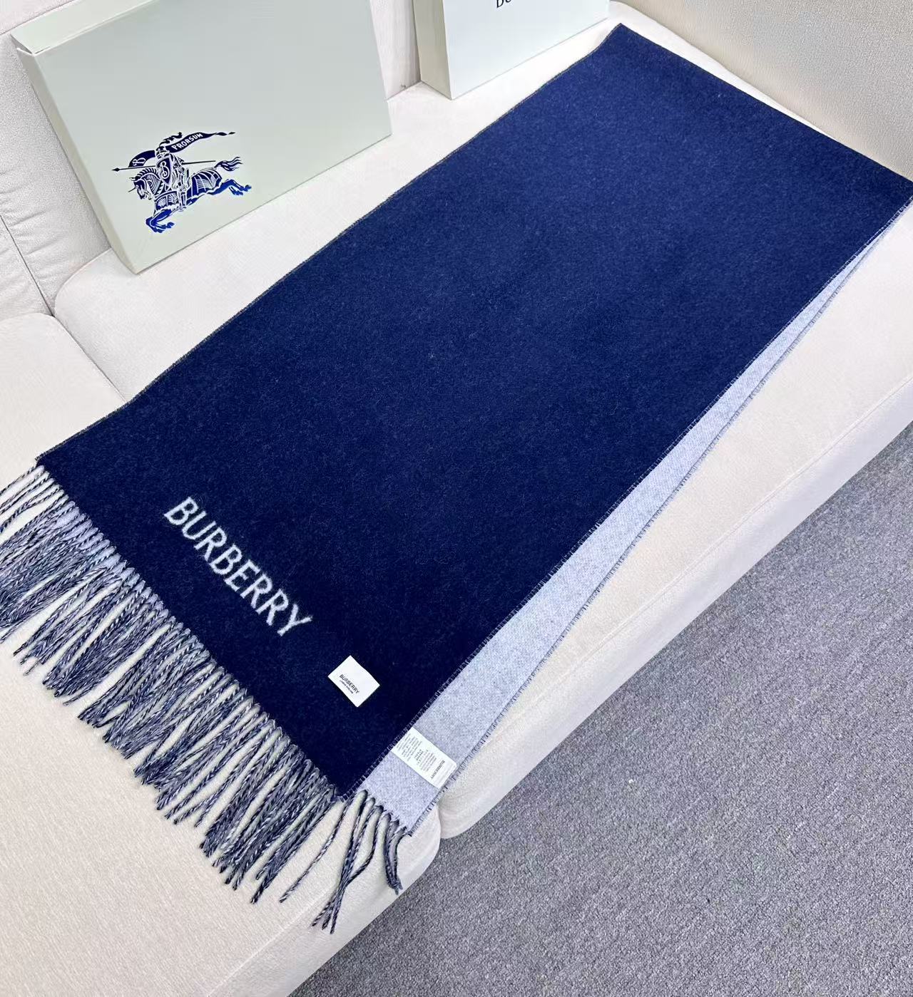BURBERRY 26S SCARF 180CM IN CASHMERE 309770