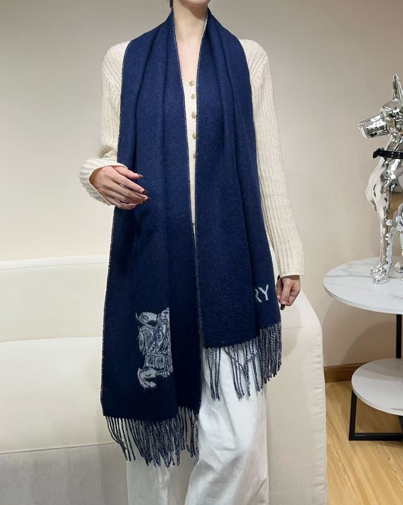 BURBERRY 26S SCARF 180CM IN CASHMERE 309770