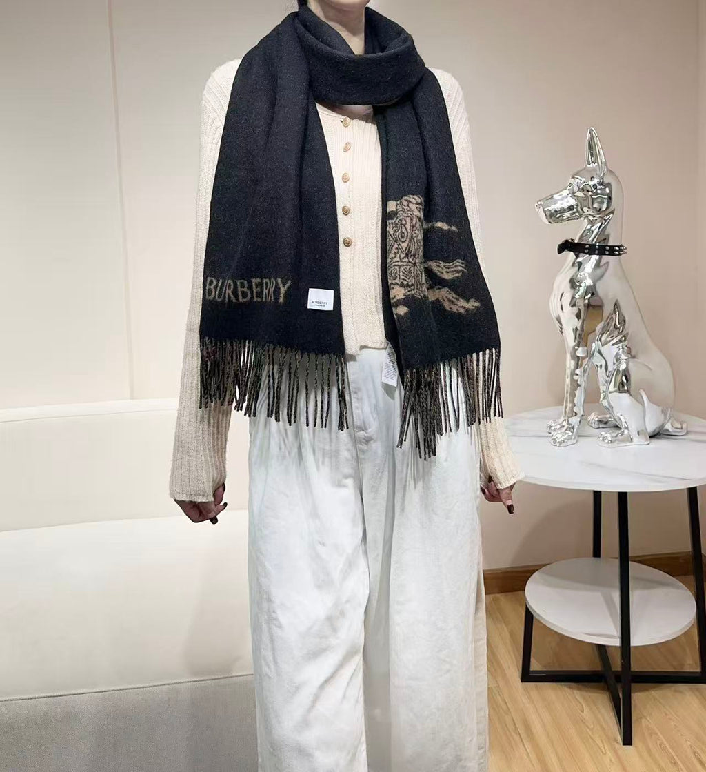BURBERRY 26S SCARF 180CM IN CASHMERE 309771
