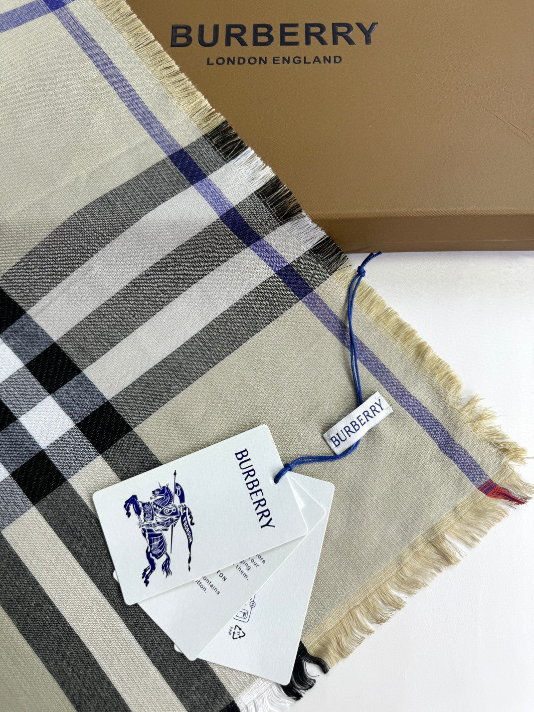 BURBERRY 26S SCARF 220CM IN SILK CASHMERE 303203